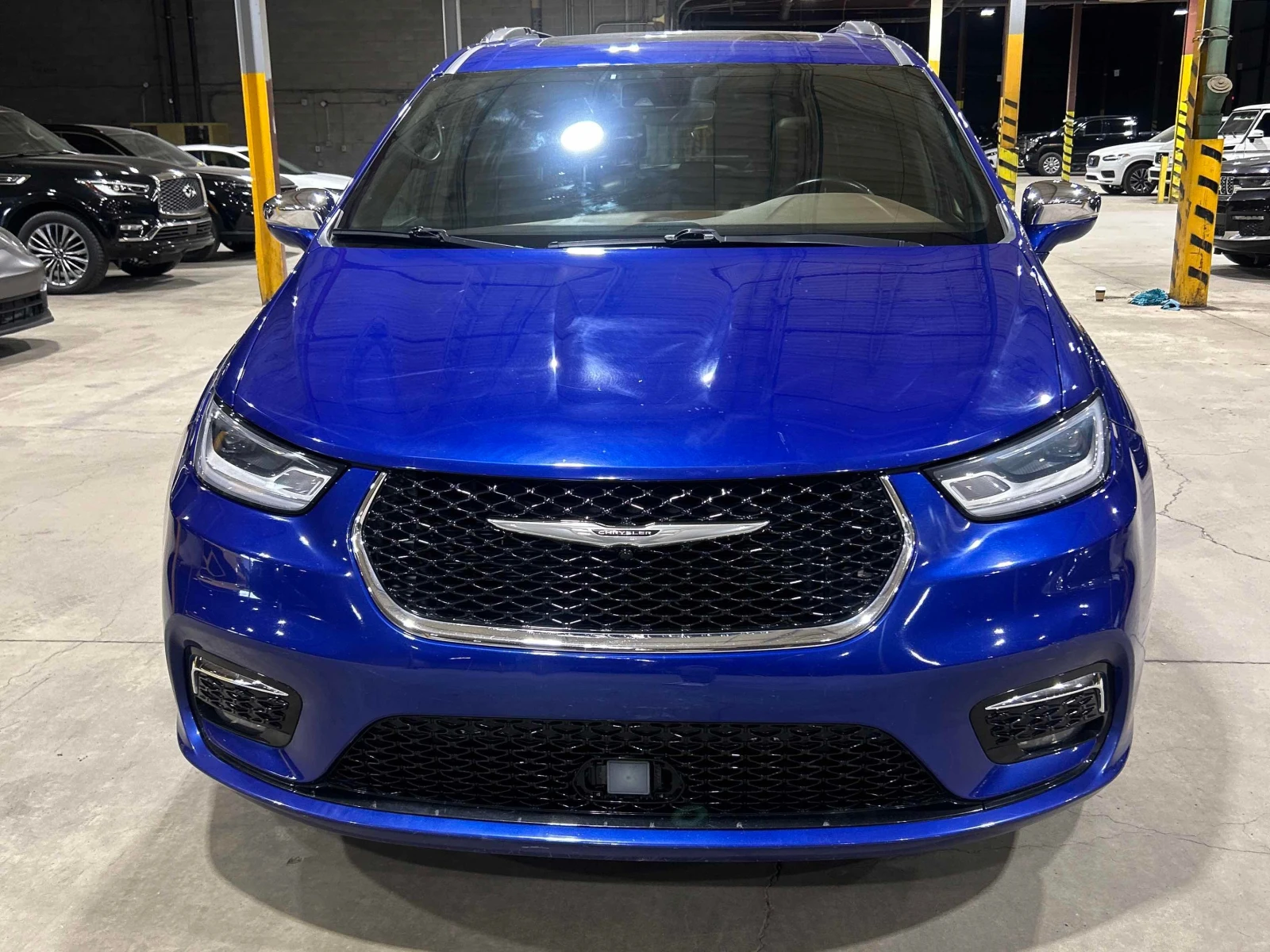 Chrysler Pacifica * Limited * АВТОКРЕДИТ БЕЗ ПЪРВОНАЧАЛНА ВНОСКА* , снимка 6 - Автомобили и джипове - 56127375