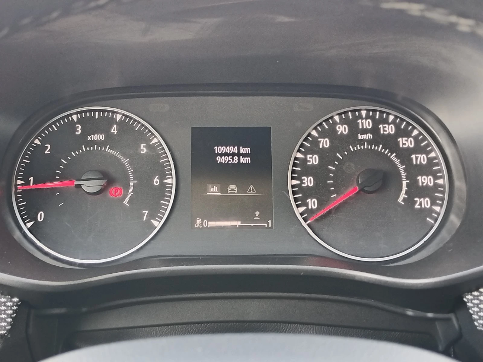 Dacia Jogger 1.0Tce/100к.с./ECO-G/Extreme/6+ 1, снимка 10 - Автомобили и джипове - 56179890