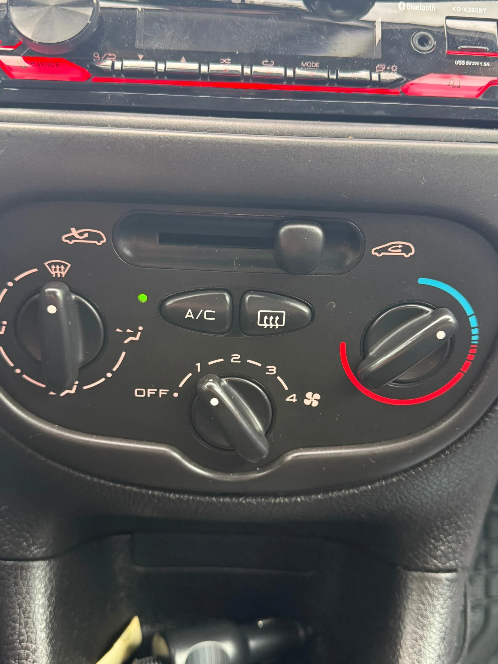 Peugeot 206, снимка 8 - Автомобили и джипове - 56244161