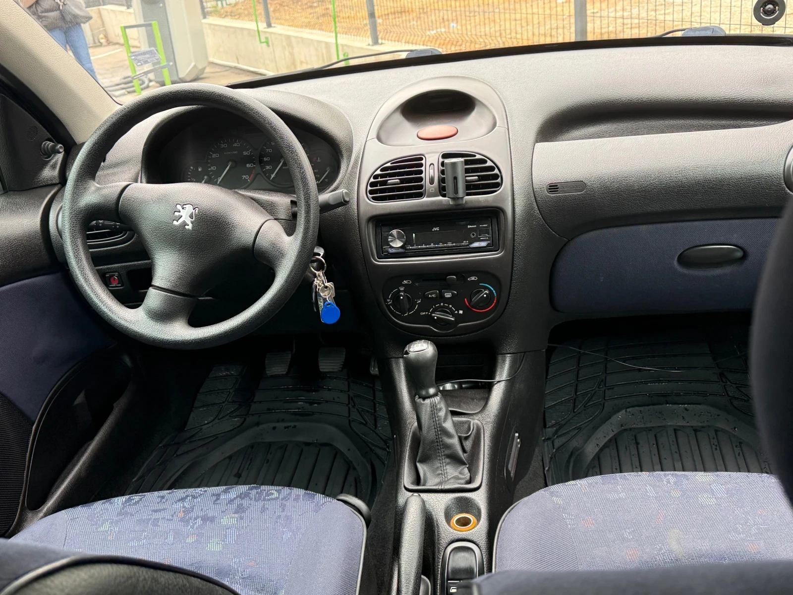 Peugeot 206, снимка 4 - Автомобили и джипове - 56244161