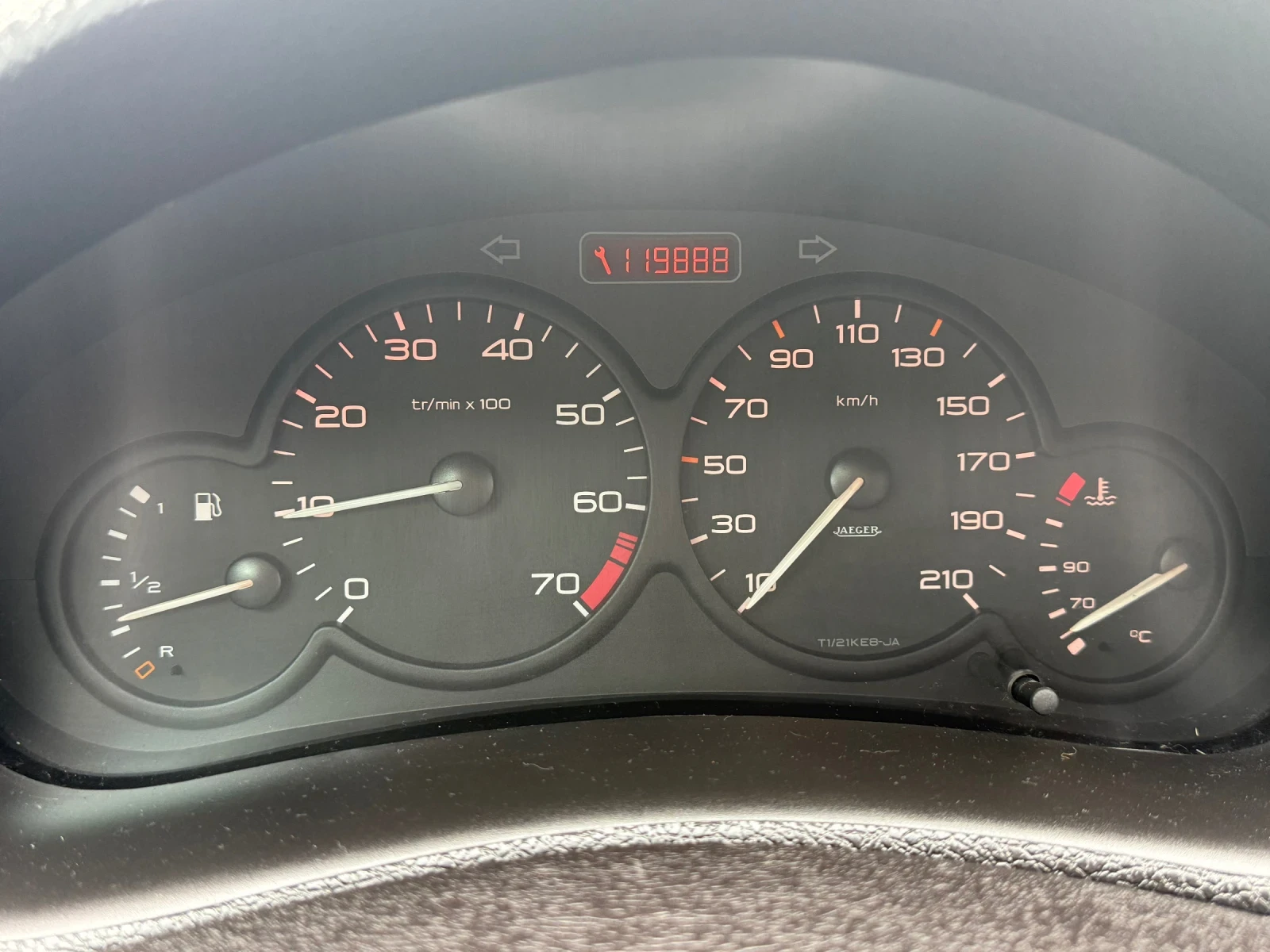 Peugeot 206, снимка 7 - Автомобили и джипове - 56244161