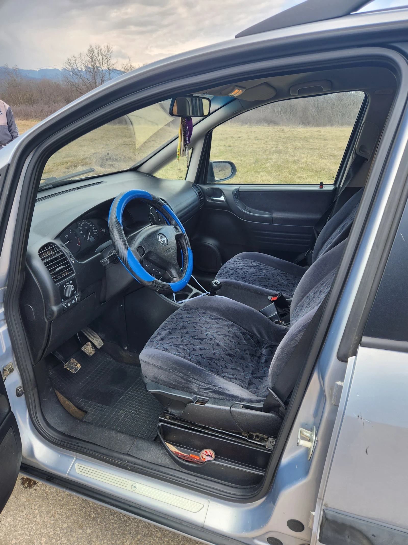 Opel Zafira, снимка 9 - Автомобили и джипове - 56535358
