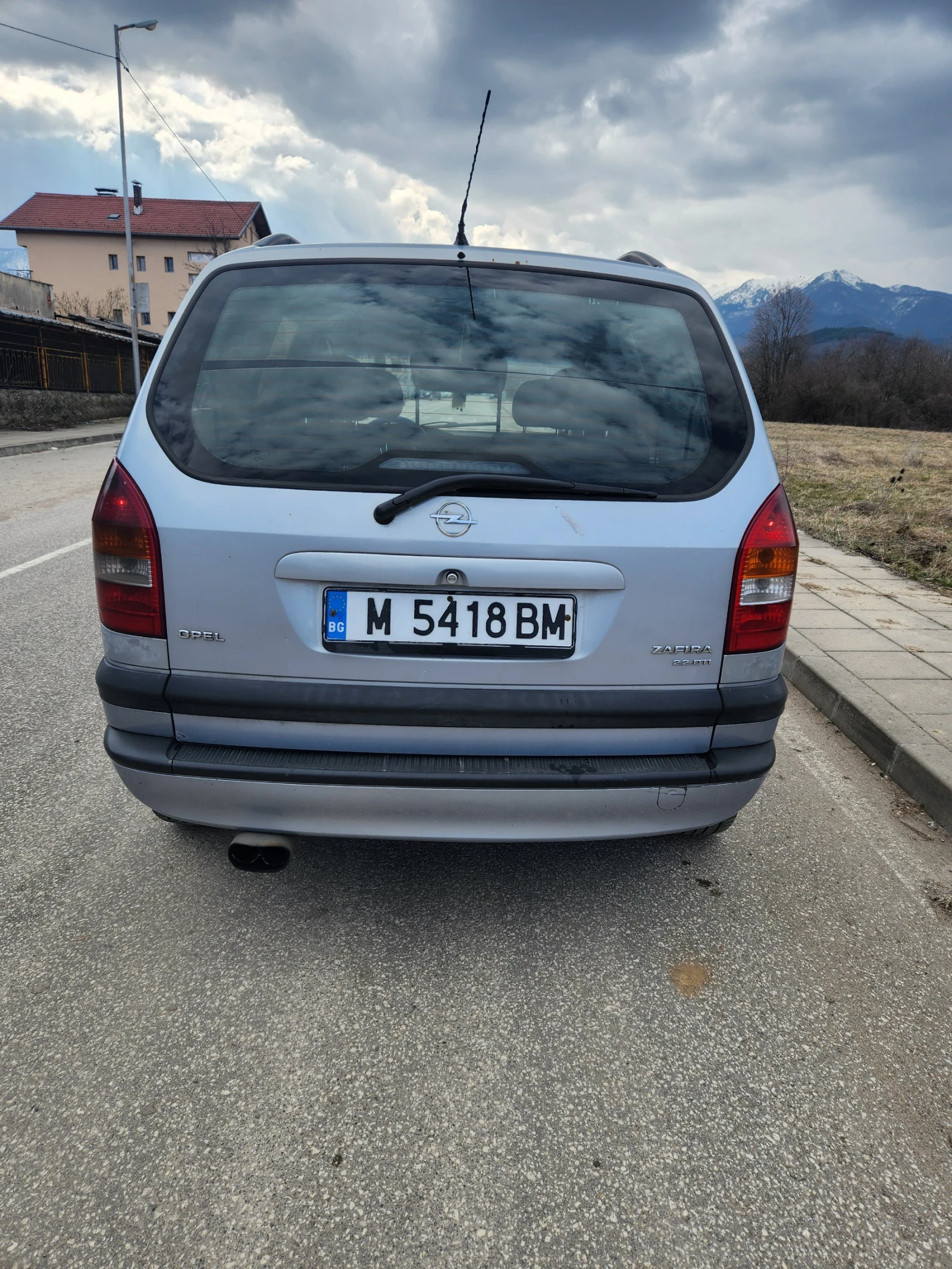 Opel Zafira, снимка 14 - Автомобили и джипове - 56535358