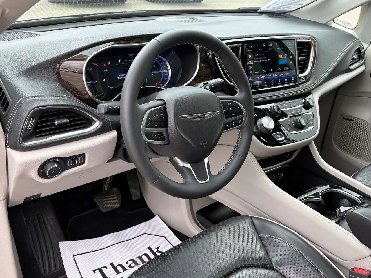 Chrysler Pacifica Limited | Nav | Pano Roof | Heated/Cooled Seats |  | Mobile.bg � ����������� 11