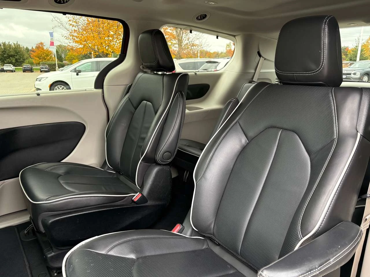 Chrysler Pacifica Limited | Nav | Pano Roof | Heated/Cooled Seats |  | Mobile.bg � ����������� 13