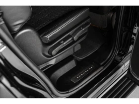 Cadillac Escalade V- SERIES/ AWD/ PANORAMA/ОБДУХ - 219999 лв. / 112483.70 € - 96552750 13