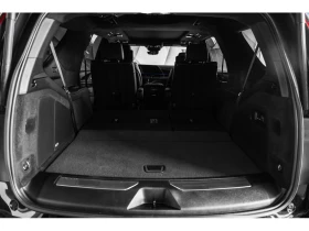 Cadillac Escalade V- SERIES/ AWD/ PANORAMA/ОБДУХ - 219999 лв. / 112483.70 € - 96552750 16