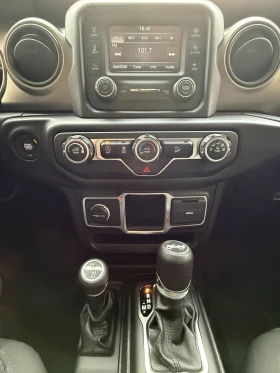 Jeep Wrangler 2.0TURBO| SPORT| РЕАЛНИ КМ!| КАСКО - 34900 € / 68258.47 лв. - 94631190 12