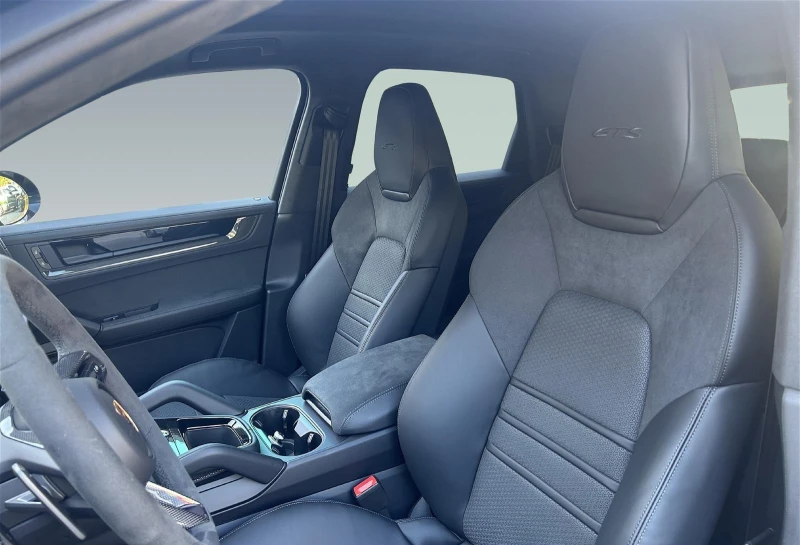 Porsche Cayenne GTS/FACELIFT/SPORT DESIGN/SPORT CHRONO/BOSE/PANO/, снимка 8 - Автомобили и джипове - 52177359
