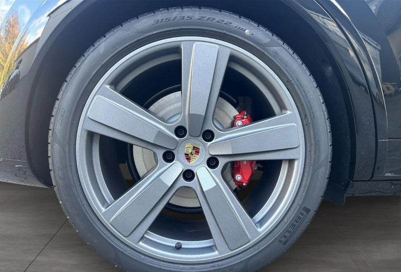 Porsche Cayenne GTS/FACELIFT/SPORT DESIGN/SPORT CHRONO/BOSE/PANO/, снимка 14 - Автомобили и джипове - 52177359