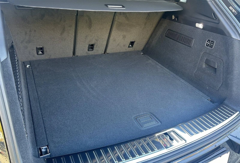 Porsche Cayenne GTS/FACELIFT/SPORT DESIGN/SPORT CHRONO/BOSE/PANO/, снимка 15 - Автомобили и джипове - 52177359