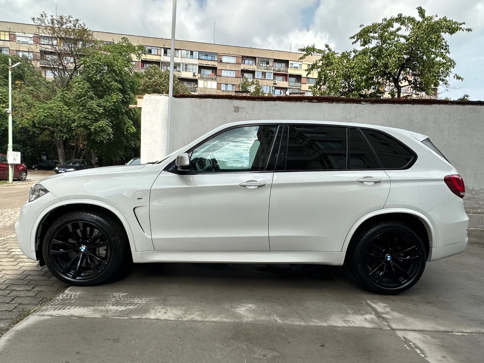 BMW X5 M50D, HUD, Pano, H/K, Softclose, FullLED, 140х.км, - изображение 2