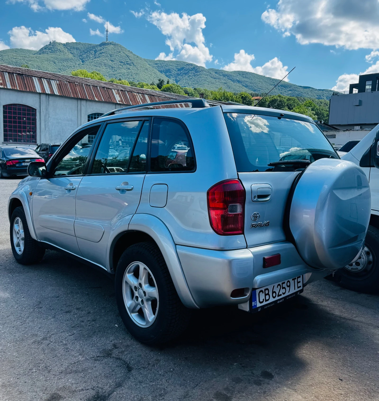 Toyota Rav4 2.0i 16V - изображение 3