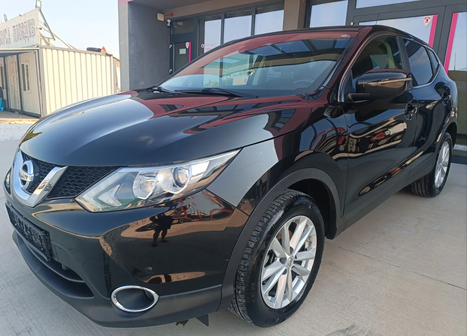 Nissan Qashqai 1.5dCi - изображение 2