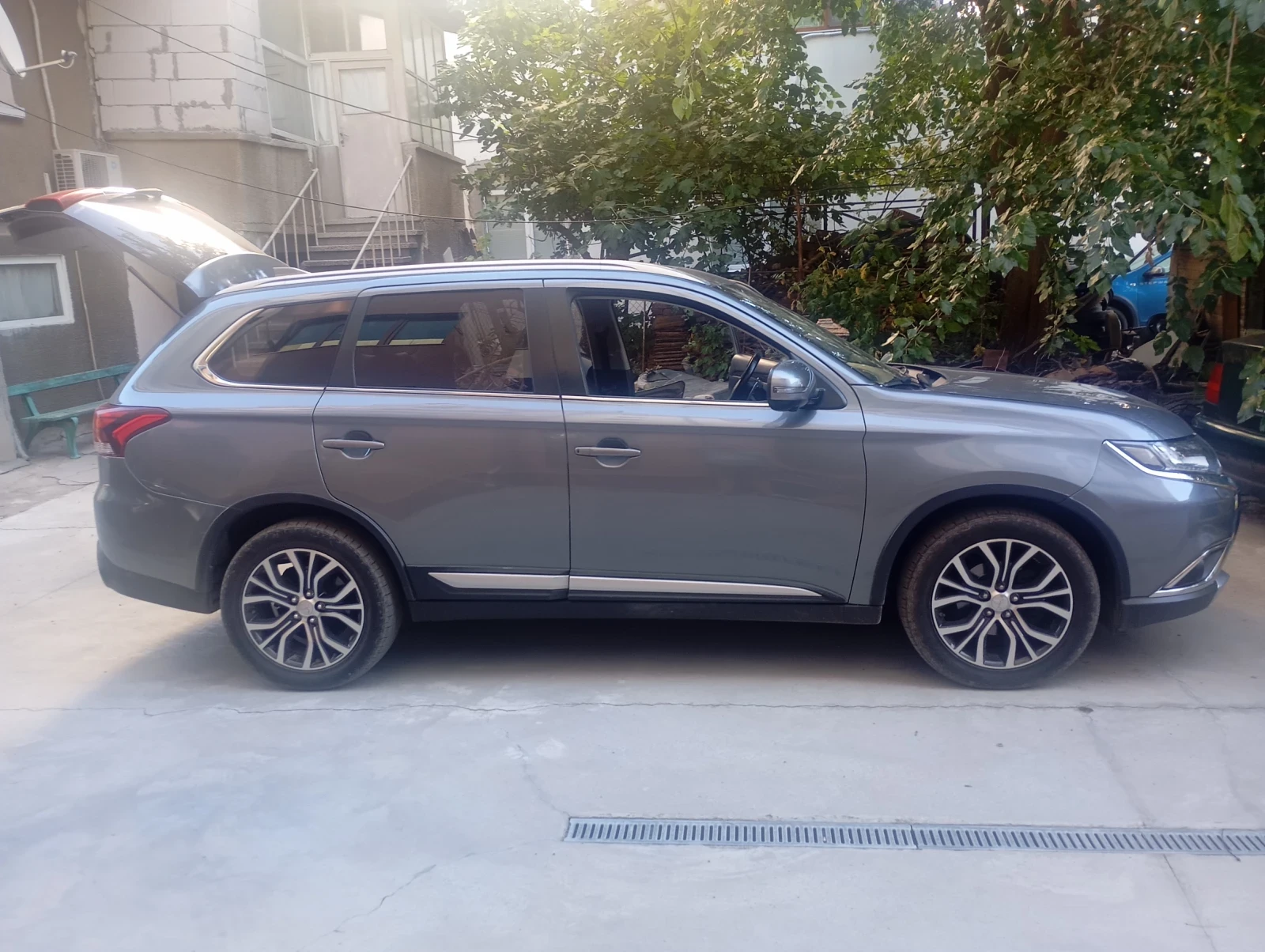 Mitsubishi Outlander | Mobile.bg   1