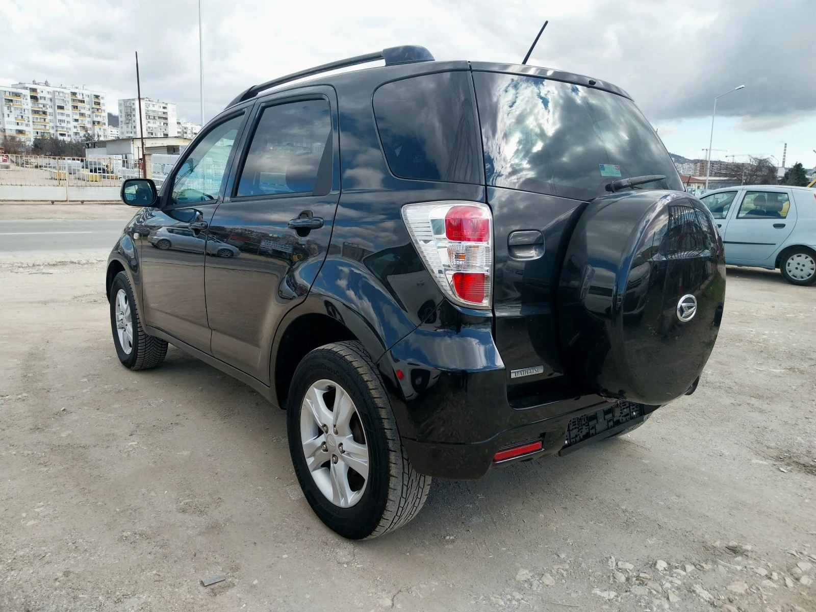 Daihatsu Terios 1.5 i/GPL/4x4/, снимка 5 - Автомобили и джипове - 53744098