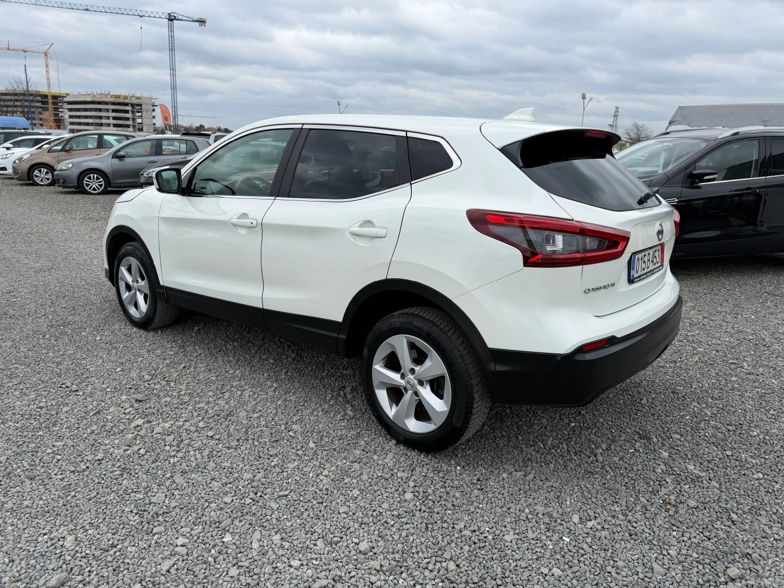 Nissan Qashqai 1.6 DCI АВТОМАТИК , снимка 4 - Автомобили и джипове - 53910075