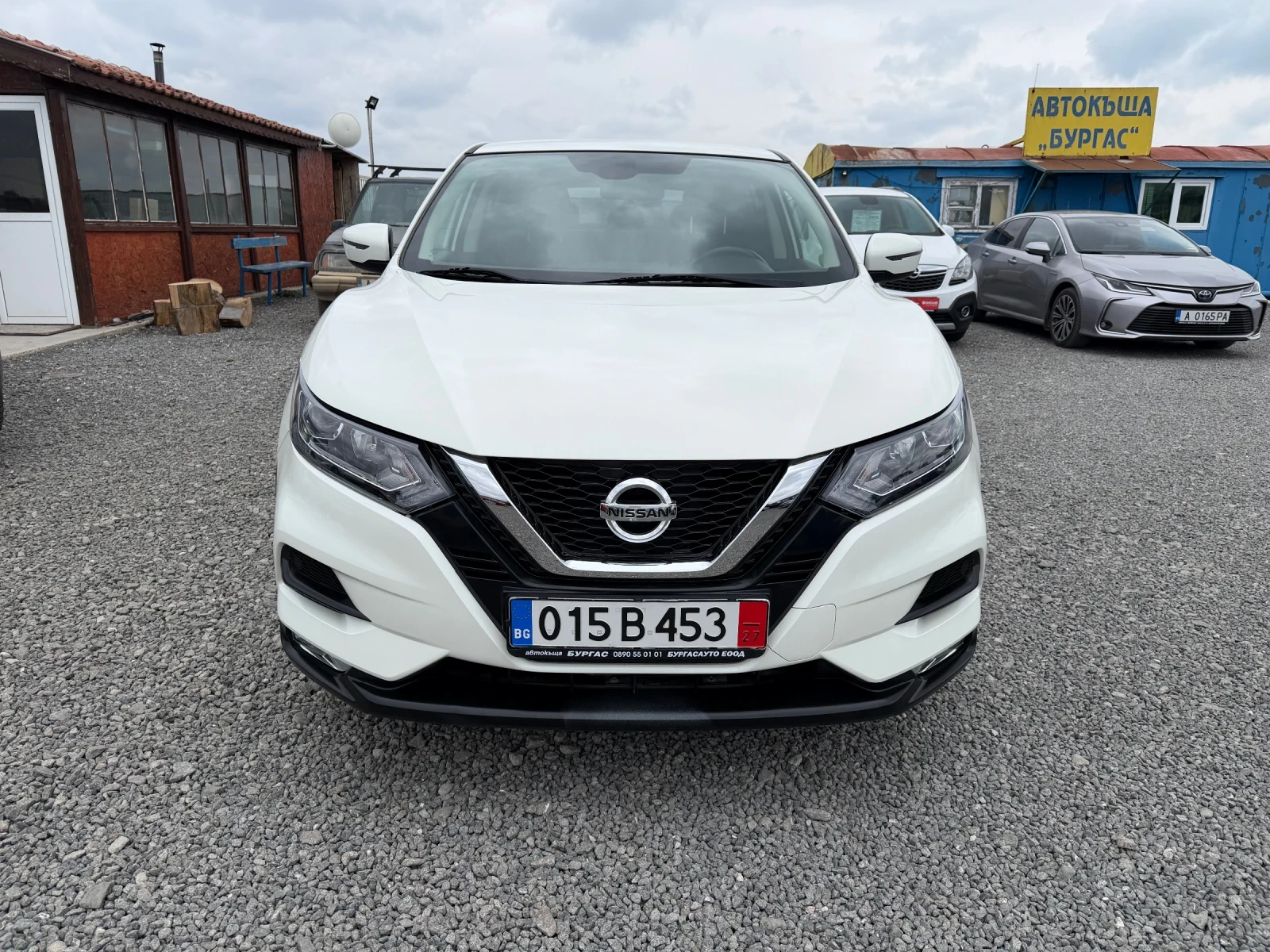 Nissan Qashqai 1.6 DCI АВТОМАТИК , снимка 2 - Автомобили и джипове - 53910075