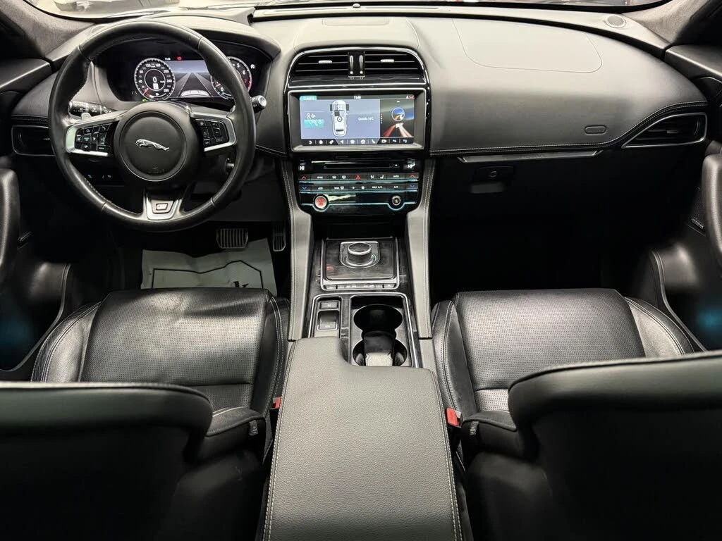 Jaguar F-PACE АвтоКредит* (ЦЕНА ДО БГ), снимка 8 - Автомобили и джипове - 54079440