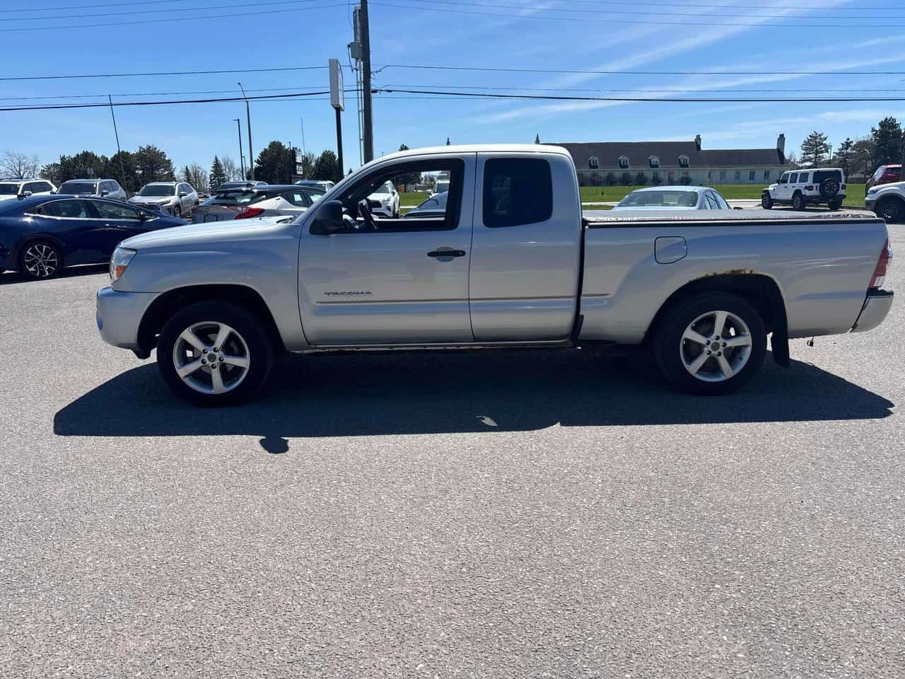 Toyota Tacoma | 2WD Access Cab I4 | CARFAX | ДВА КЛЮЧА | , снимка 3 - Автомобили и джипове - 54343473
