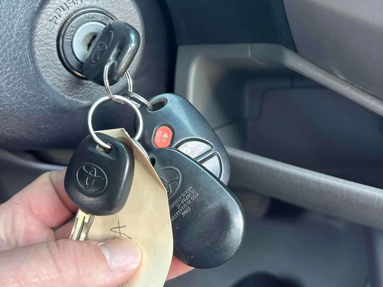 Toyota Tacoma | 2WD Access Cab I4 | CARFAX | ДВА КЛЮЧА | , снимка 11 - Автомобили и джипове - 54343473