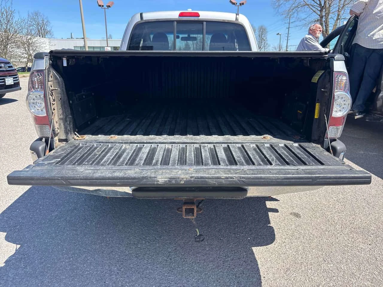 Toyota Tacoma | 2WD Access Cab I4 | CARFAX | ДВА КЛЮЧА | , снимка 6 - Автомобили и джипове - 54343473