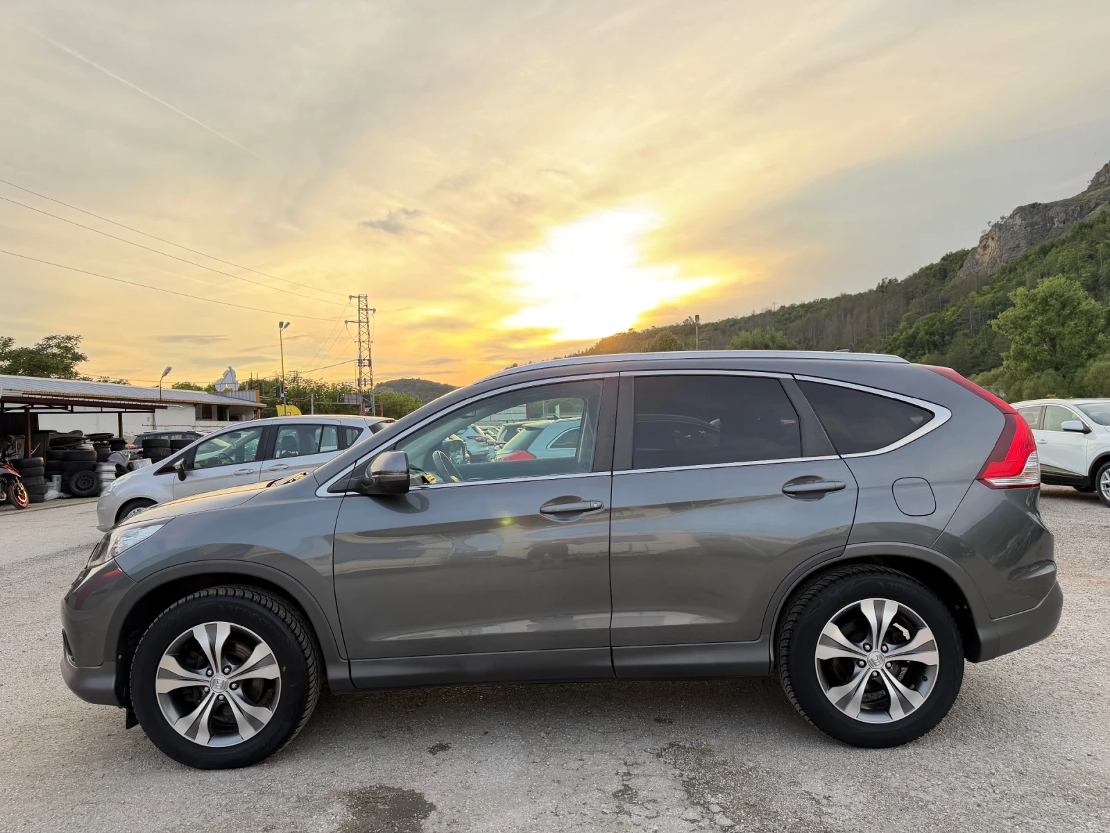 Honda Cr-v 2.2i-DTEC 4WD/З.КАМЕРА, снимка 6 - Автомобили и джипове - 54671477