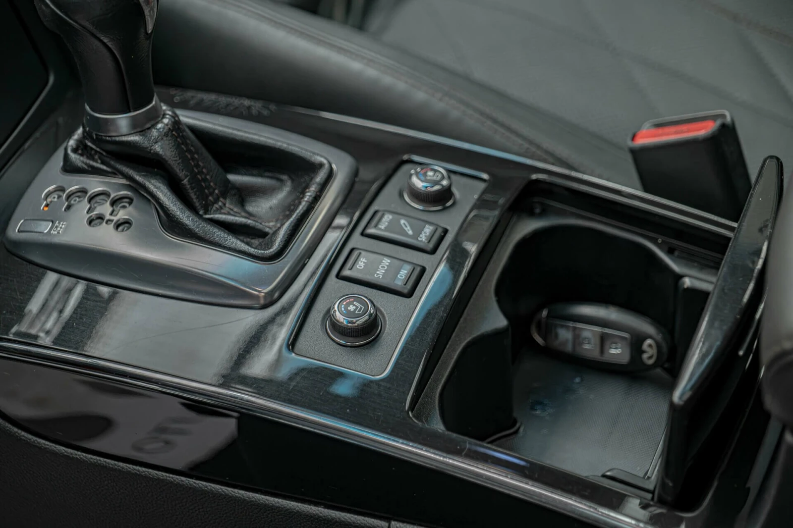 Infiniti Fx 37 LPG/Обдухване/Камера/Bose/Distronic, снимка 13 - Автомобили и джипове - 54759261