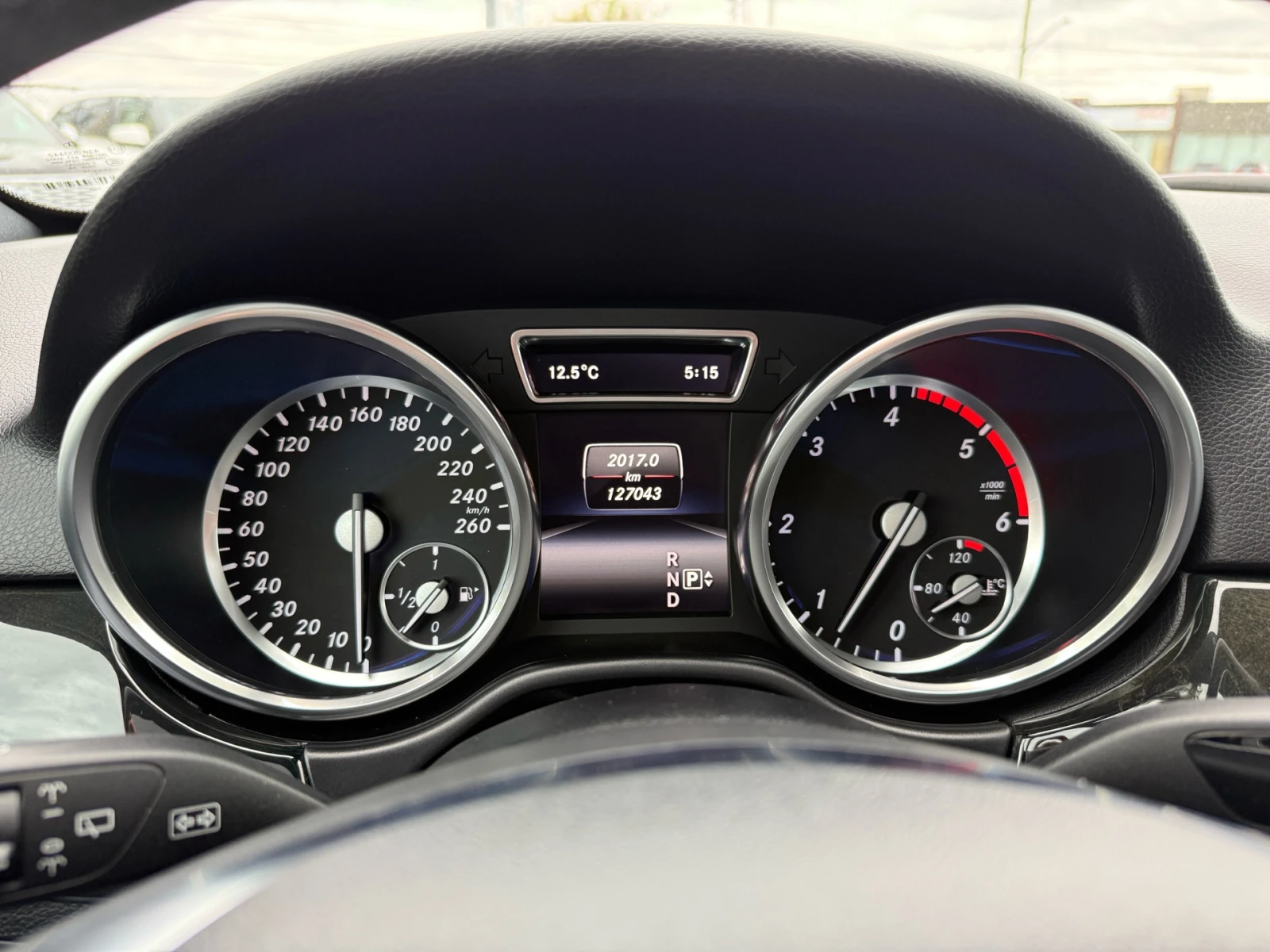 Mercedes-Benz ML 350 4MATIC* AMG*  Harman/Kardon* AIRMATIC* 360* , снимка 12 - Автомобили и джипове - 54959196