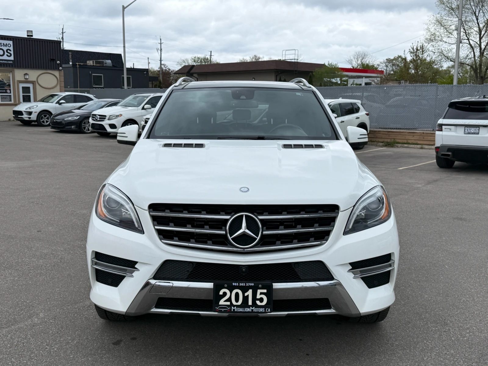 Mercedes-Benz ML 350 4MATIC* AMG*  Harman/Kardon* AIRMATIC* 360* , снимка 3 - Автомобили и джипове - 54959196
