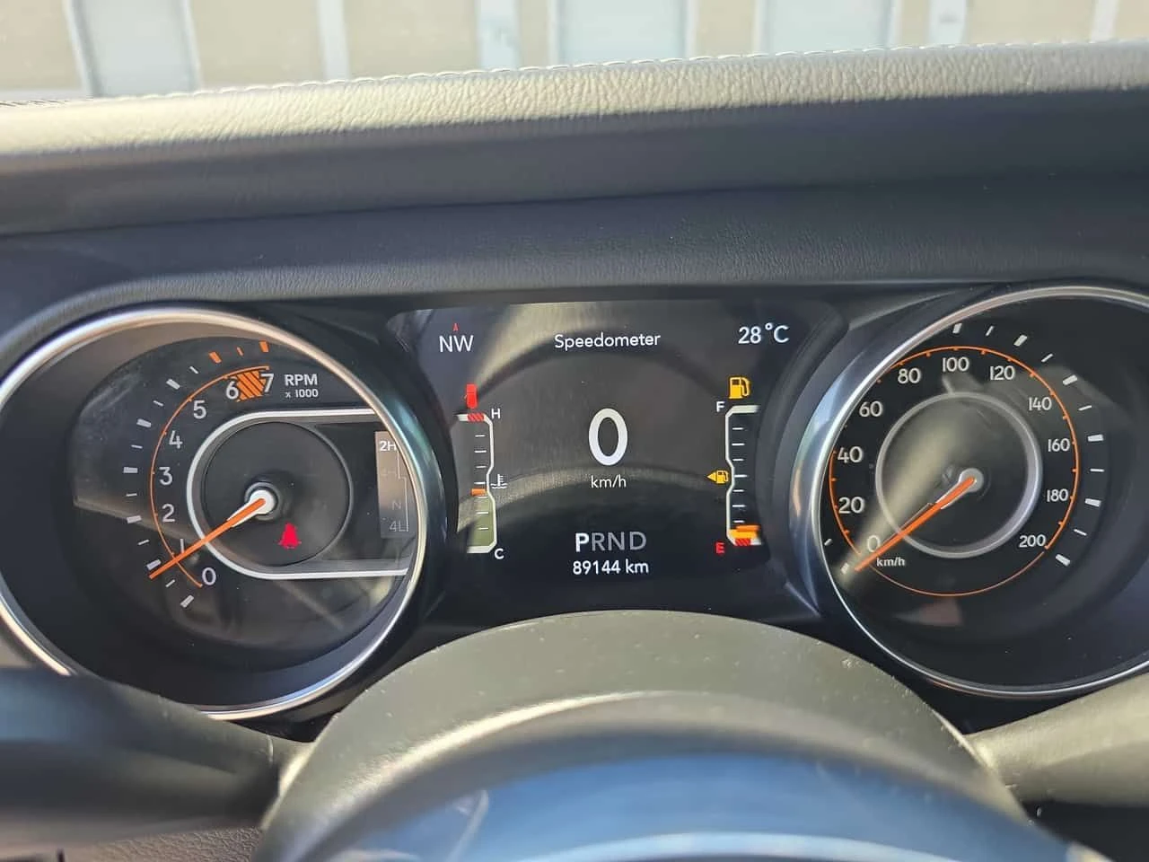Jeep Wrangler * Sahara * CARFAX * БЕЗ ПЪРВОНАЧАЛНА ВНОСКА, снимка 8 - Автомобили и джипове - 55025678