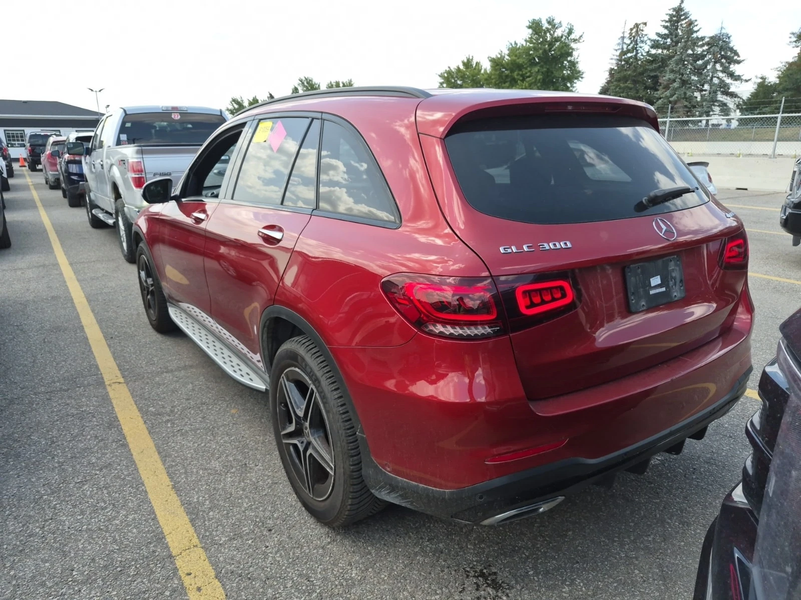Mercedes-Benz GLC 300 /360/DISTRONIC/CARFAX/АВТОКРЕДИТ, снимка 4 - Автомобили и джипове - 55799459