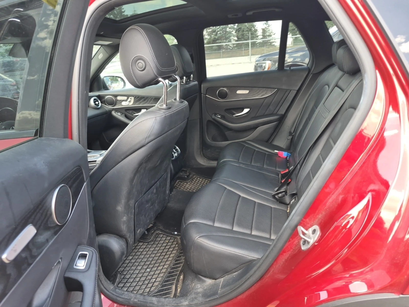 Mercedes-Benz GLC 300 /360/DISTRONIC/CARFAX/АВТОКРЕДИТ, снимка 12 - Автомобили и джипове - 55799459