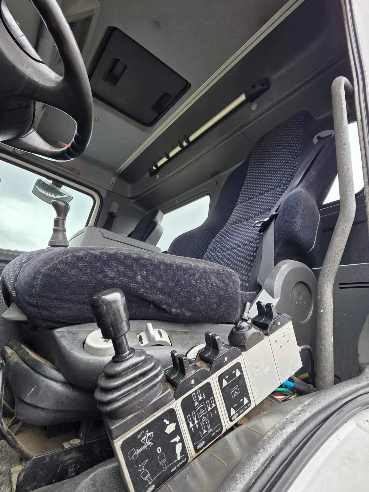 Mercedes-Benz 1834 Axor, снимка 7 - Камиони - 54055237