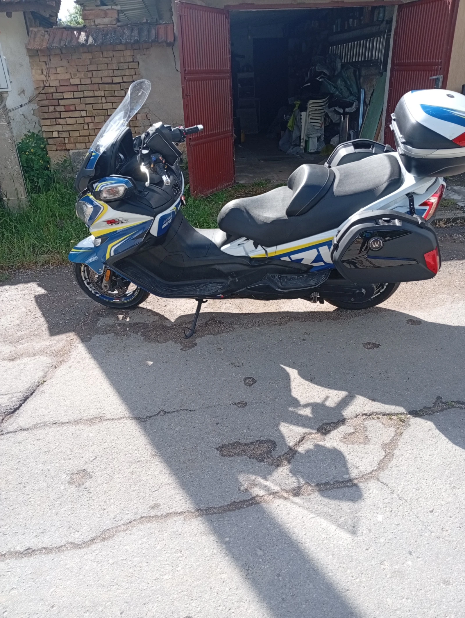Suzuki Burgman, снимка 3 - Мотоциклети и мототехника - 54662933