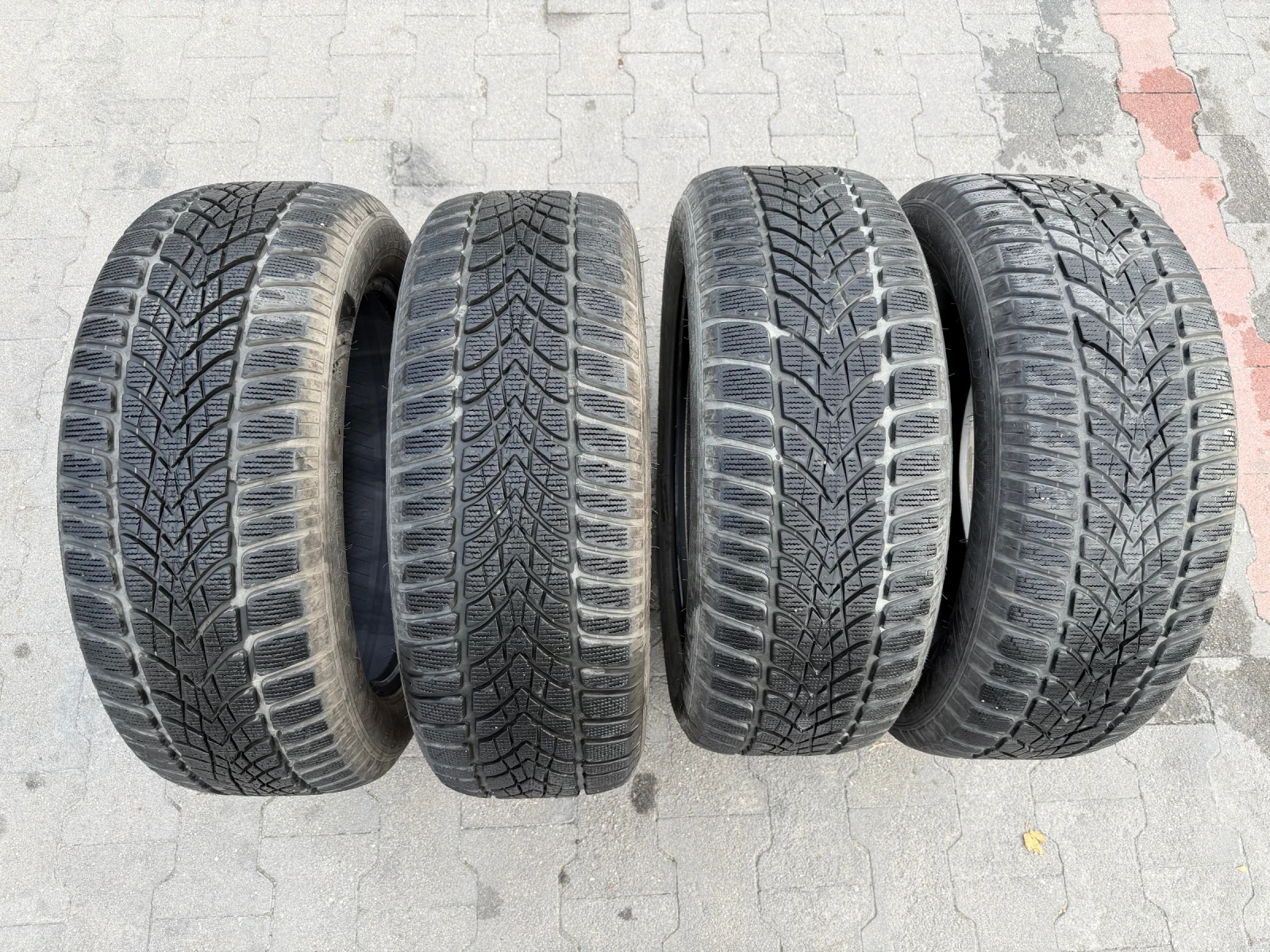 Гуми Зимни 225/55R18