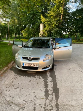 Toyota Auris 2.0 - 126к.с., снимка 6