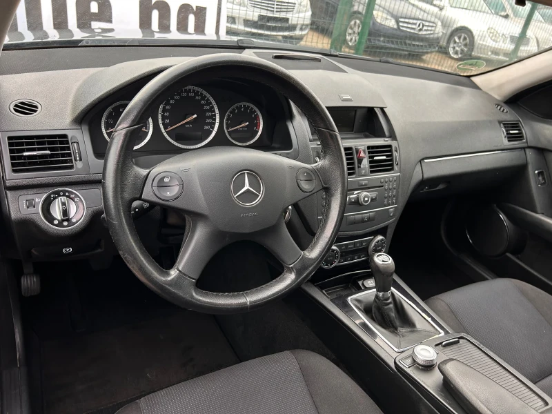 Mercedes-Benz C 200, снимка 10 - Автомобили и джипове - 48309461