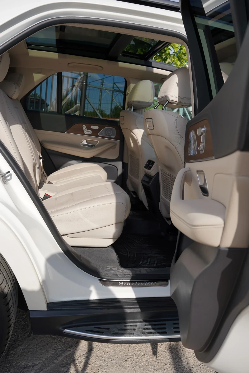Mercedes-Benz GLE 450  BLACK PACKAGE | 7 Местна | Вакуум , снимка 13 - Автомобили и джипове - 52665890