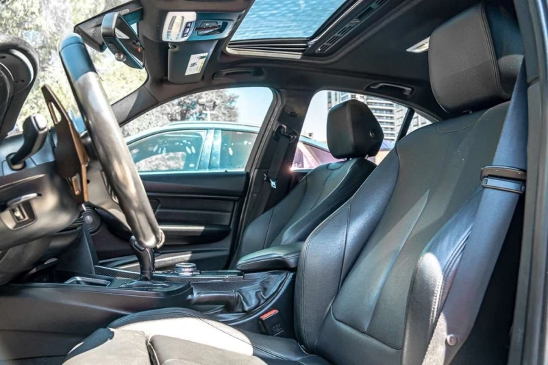 BMW 335 * xDrive/xDrive SA * CARFAX * ЦЕНА ДО БГ, снимка 8 - Автомобили и джипове - 53236350