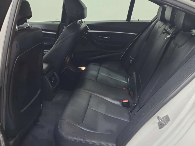 BMW 330 * xDrive * CARFAX * ЦЕНА ДО БГ, снимка 10 - Автомобили и джипове - 53274411