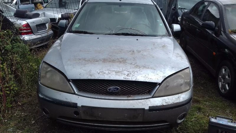 Ford Mondeo 1,8/16V, снимка 8 - Автомобили и джипове - 30258338