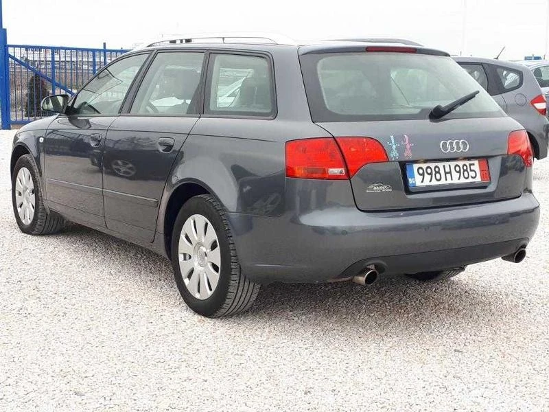 Audi A4 2.0 FSI, снимка 5 - Автомобили и джипове - 47254716