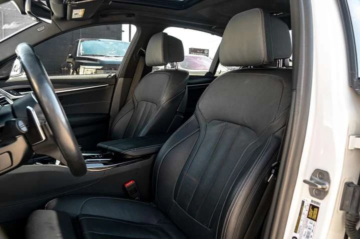 BMW 540 540i XDRIVE | M POWER PKG | HUD | NAVI | HARMAN&KA, снимка 9 - Автомобили и джипове - 54026262