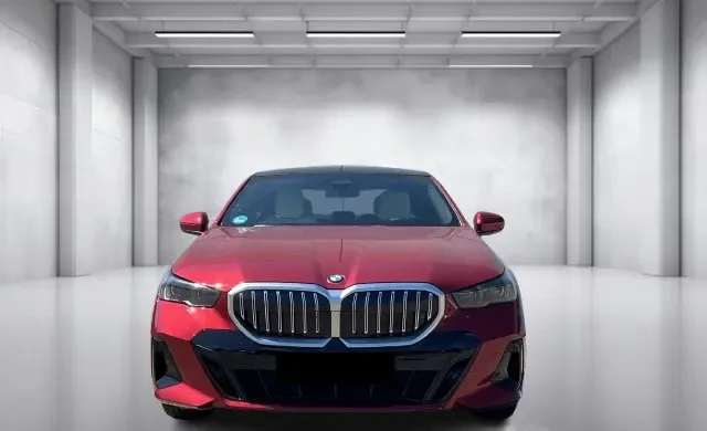 BMW 520 i = M-Sport = Shadow Line Гаранция