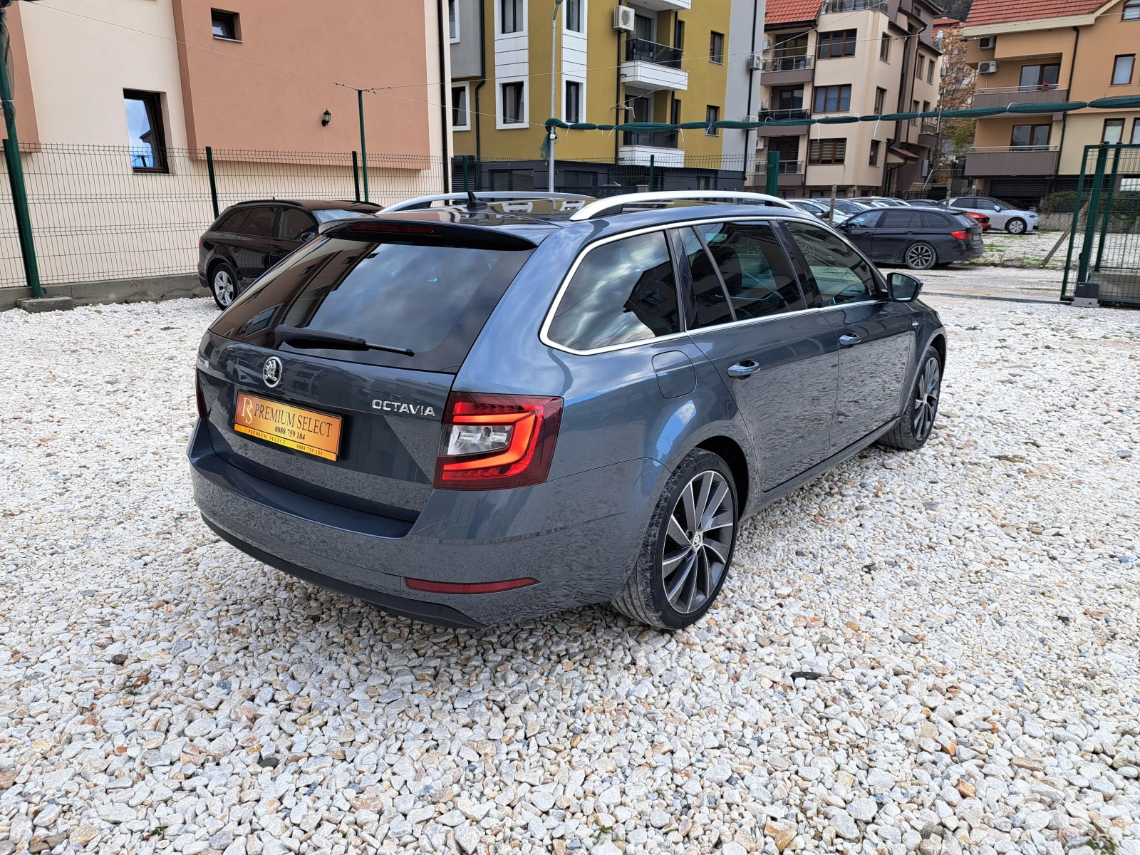 Skoda Octavia 2.0Tdi Laurin & Klement - изображение 6