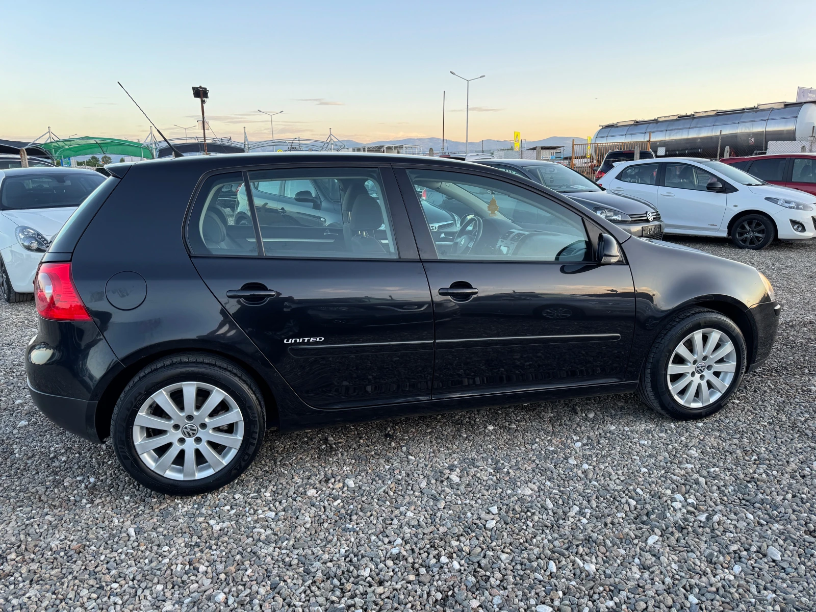 VW Golf 1.6 - изображение 7