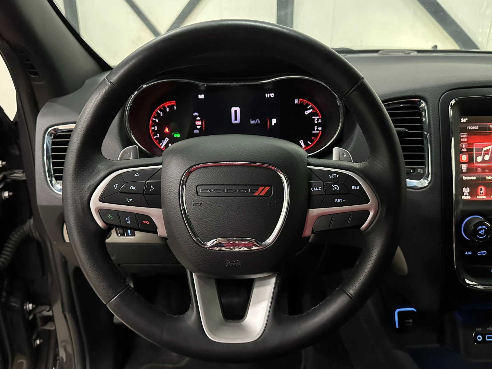 Dodge Durango * 5.7 R/T* ОБДУХ* ПОДГРЕВ* , снимка 11 - Автомобили и джипове - 51055348