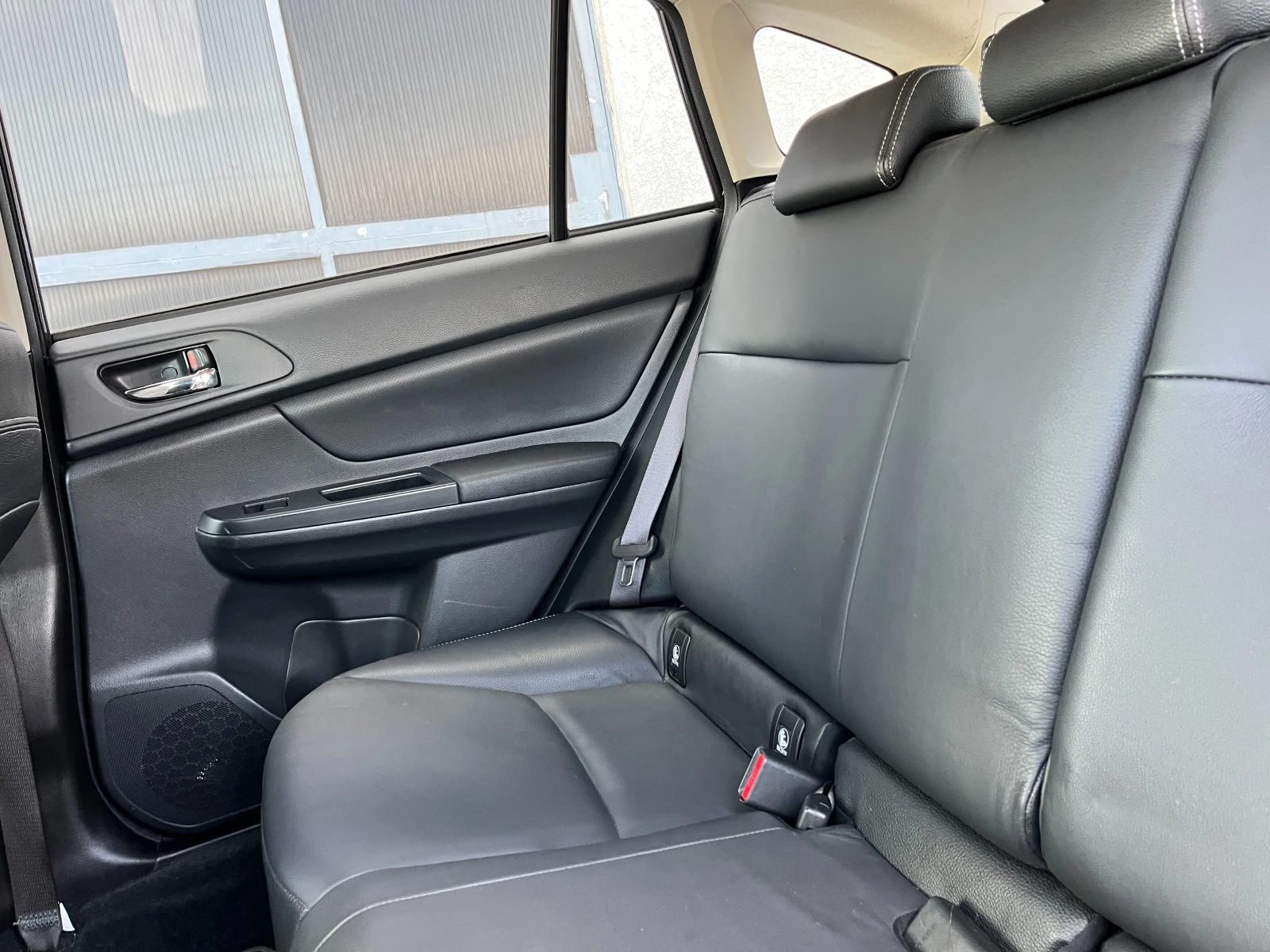 Subaru XV 2.0i АВТОМАТИК + XENON + Koжен салон - изображение 8