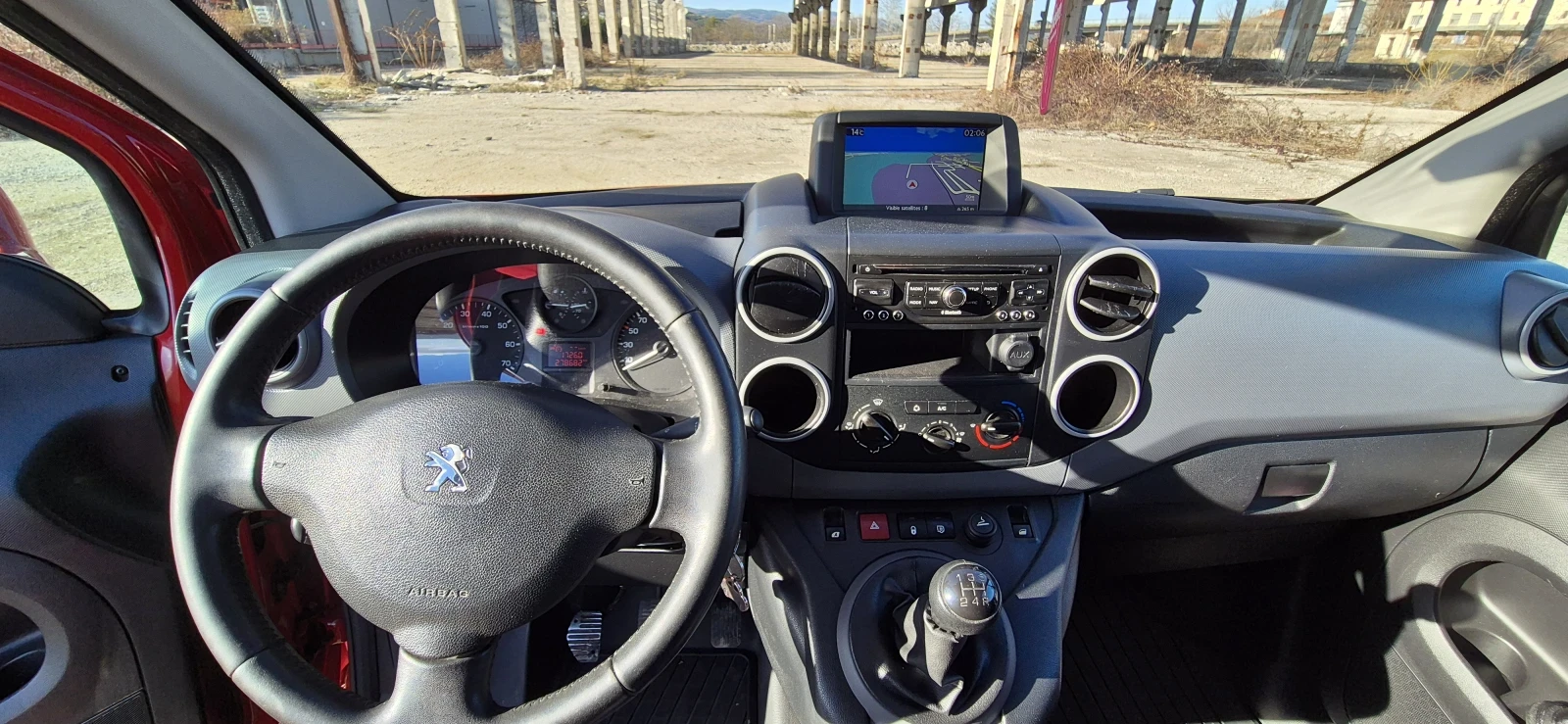 Peugeot Partner 1.6 HDi, 90 k.c. - изображение 7